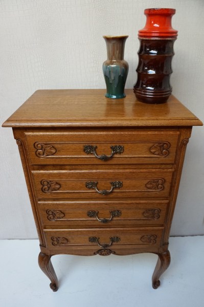 Vintage Queen-Ann-eiken-ladekastje-commode-dressoir-nachtkastje-badkamerkast-Louis-XV